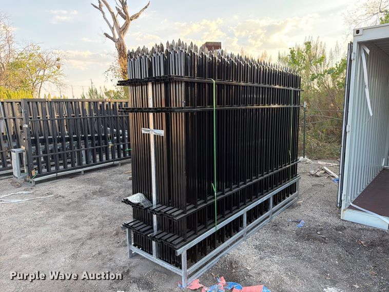 image for item NC9986 (44) EINGP F10 fence panels