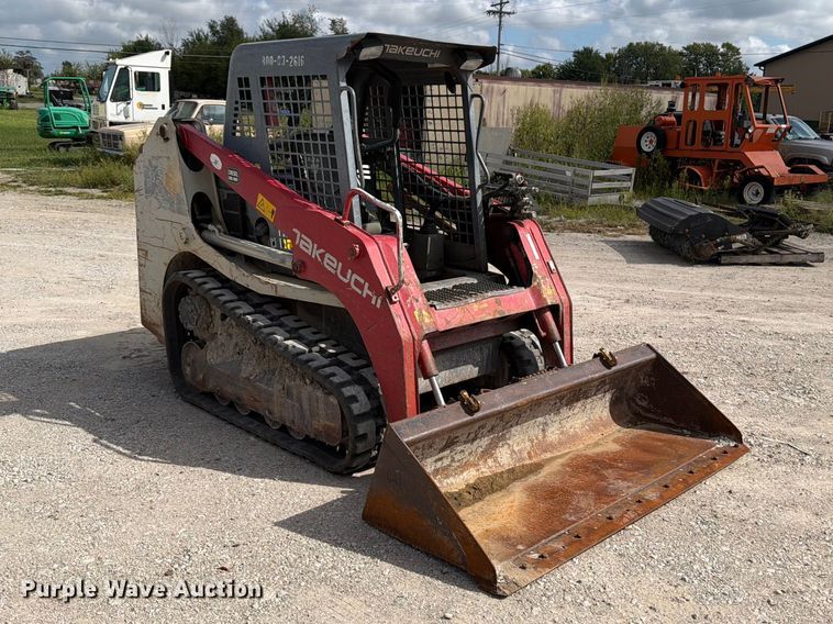 image for item OE9708 2014 Takeuchi TL8 tracked skid steer loader