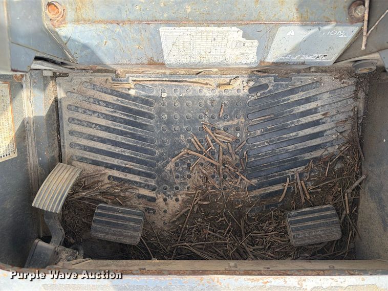 image for item OE9708 2014 Takeuchi TL8 tracked skid steer loader