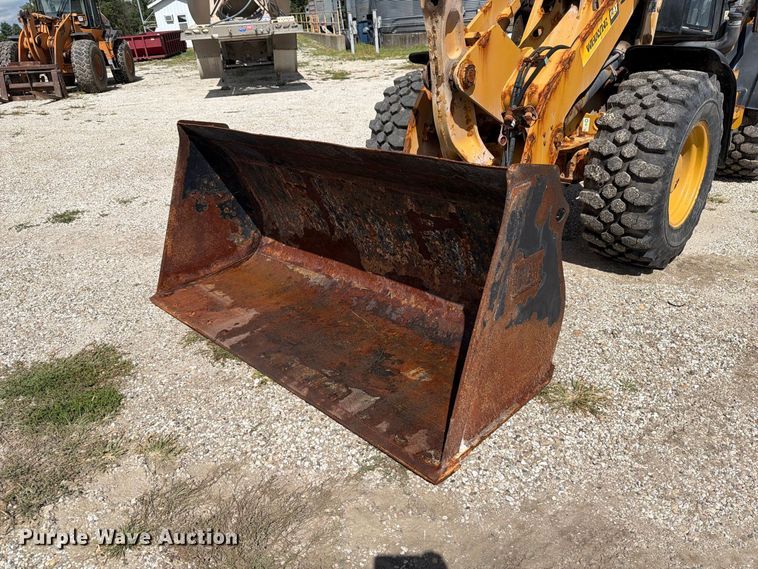 image for item OE9713 2019 Caterpillar 908M wheel loader