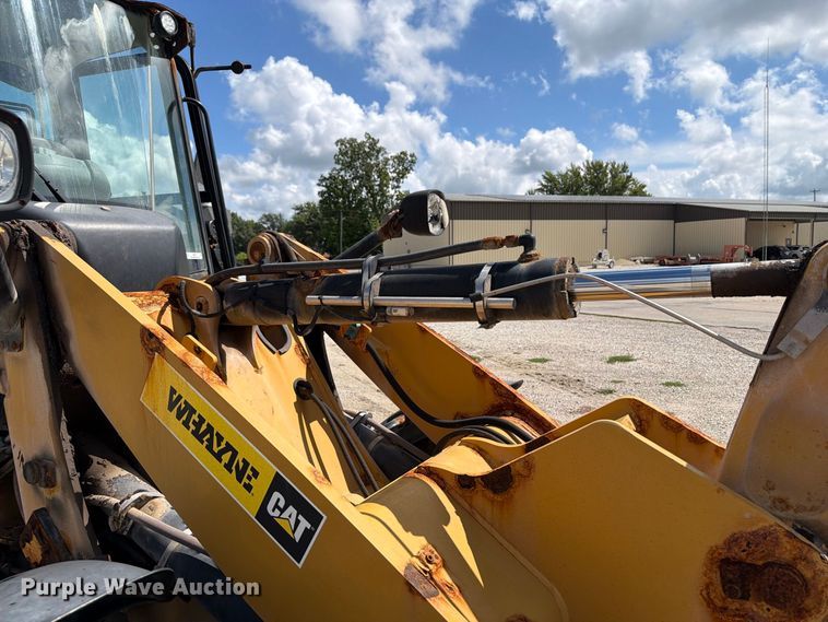 image for item OE9713 2019 Caterpillar 908M wheel loader