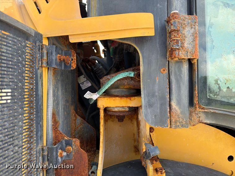 image for item OE9713 2019 Caterpillar 908M wheel loader