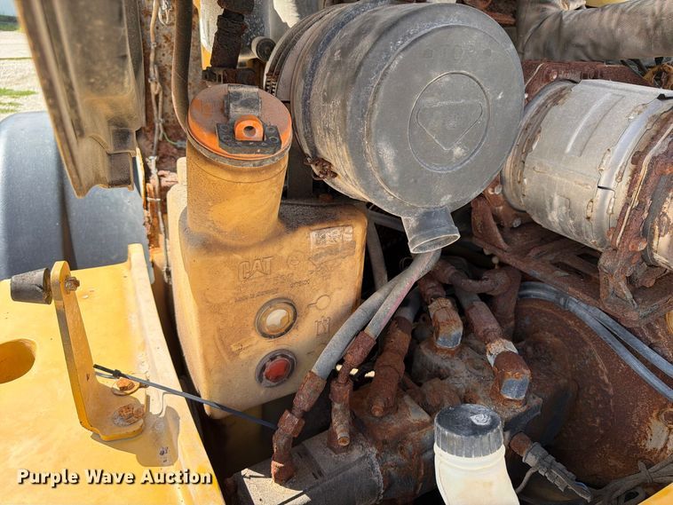 image for item OE9713 2019 Caterpillar 908M wheel loader