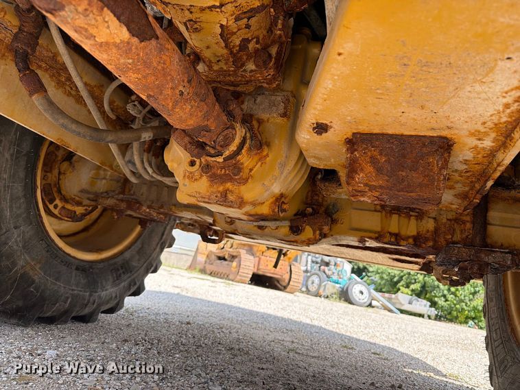 image for item OE9713 2019 Caterpillar 908M wheel loader