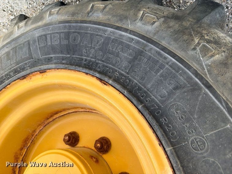 image for item OE9713 2019 Caterpillar 908M wheel loader