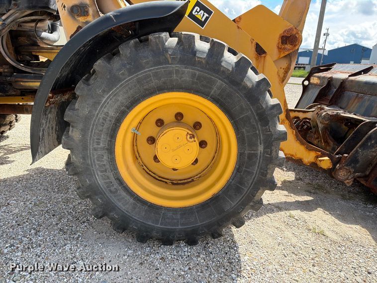 image for item OE9713 2019 Caterpillar 908M wheel loader