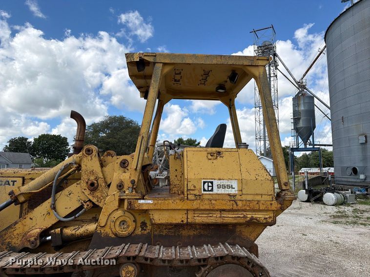 image for item OE9714 1973 Caterpillar 955L track loader