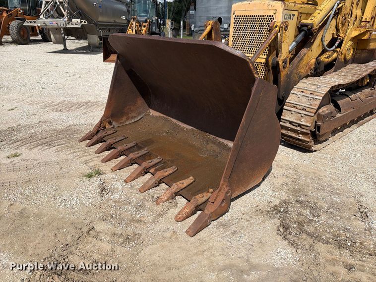 image for item OE9714 1973 Caterpillar 955L track loader