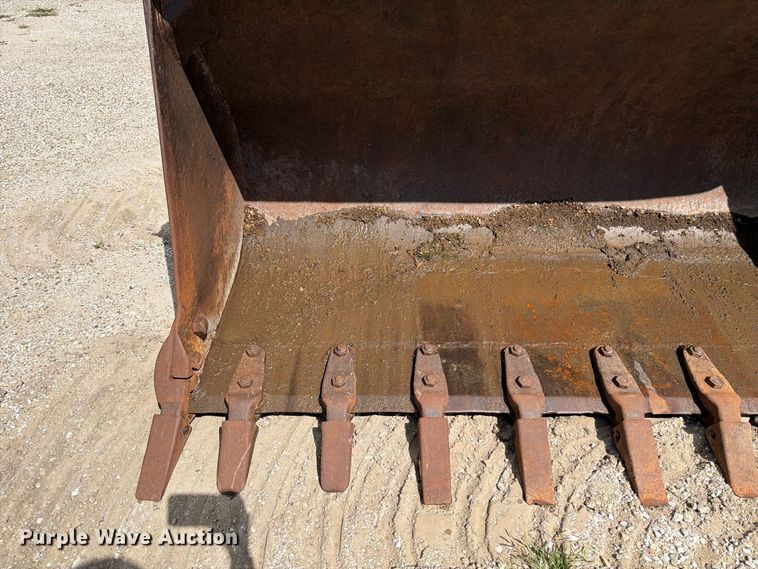 image for item OE9714 1973 Caterpillar 955L track loader