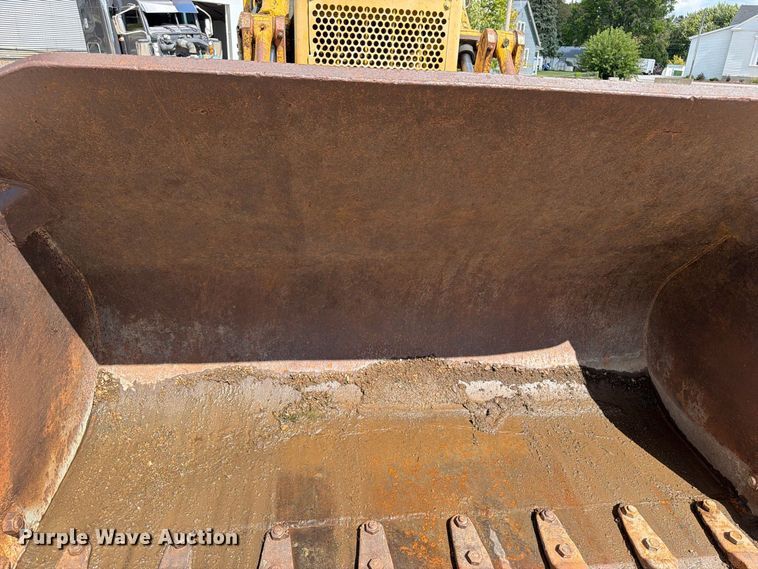image for item OE9714 1973 Caterpillar 955L track loader