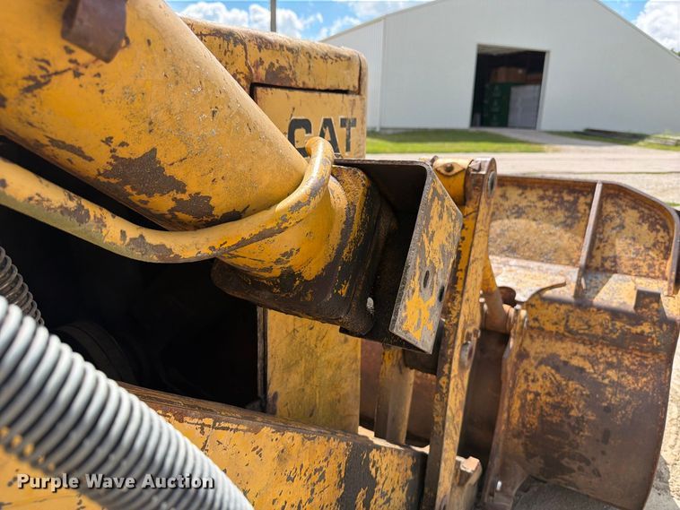 image for item OE9714 1973 Caterpillar 955L track loader