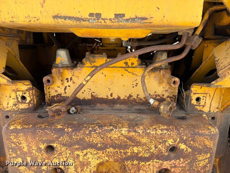 image for item OE9714 1973 Caterpillar 955L track loader
