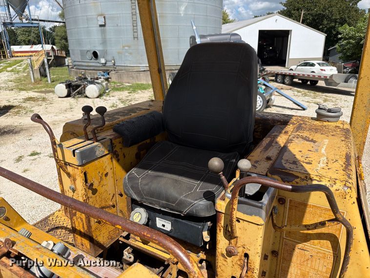 image for item OE9714 1973 Caterpillar 955L track loader