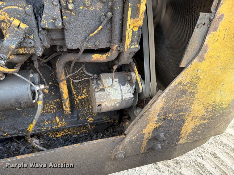 image for item OE9714 1973 Caterpillar 955L track loader