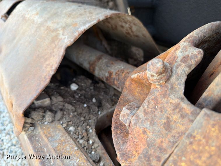 image for item OE9714 1973 Caterpillar 955L track loader