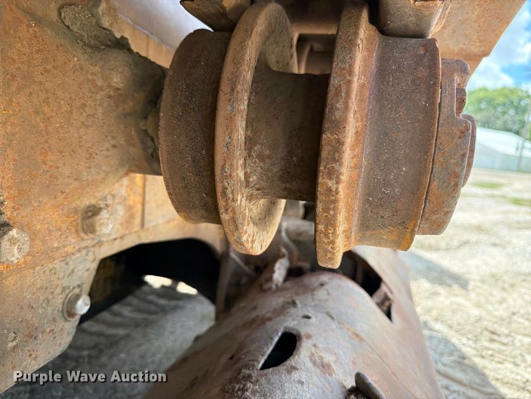 image for item OE9714 1973 Caterpillar 955L track loader