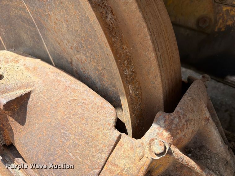 image for item OE9714 1973 Caterpillar 955L track loader
