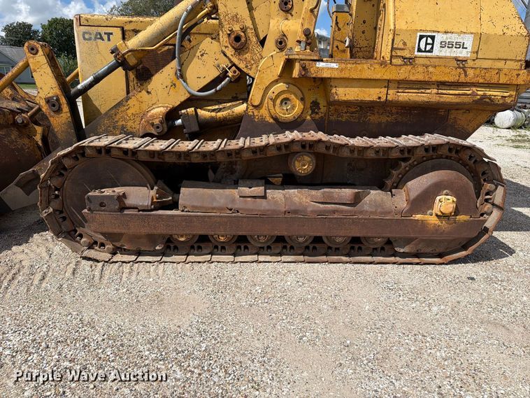 image for item OE9714 1973 Caterpillar 955L track loader