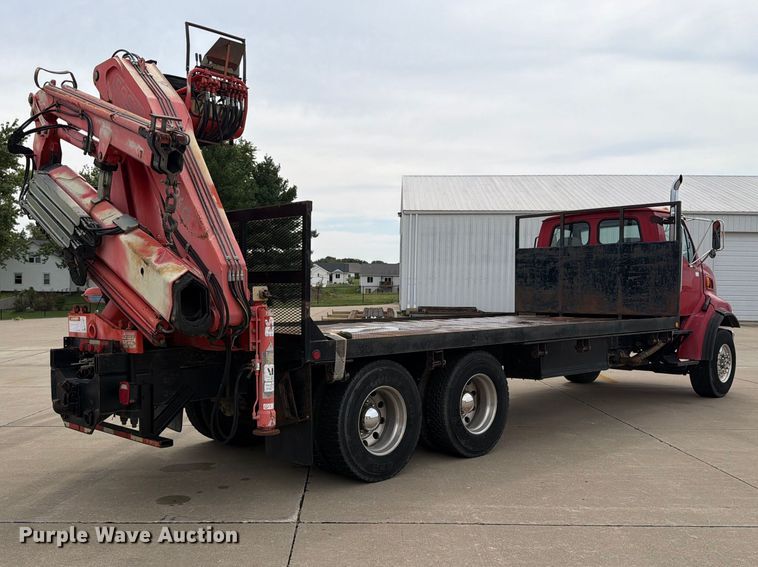 image for item OE9716 1996 Ford LT8513 crane truck