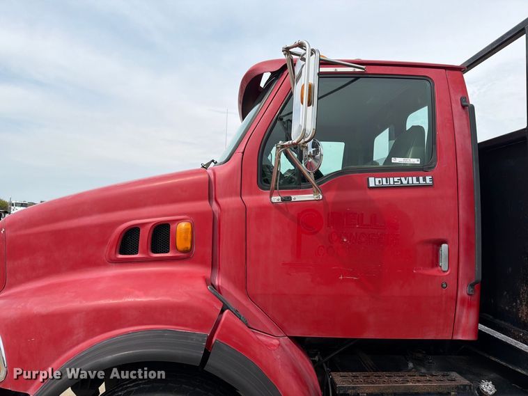 image for item OE9716 1996 Ford LT8513 crane truck