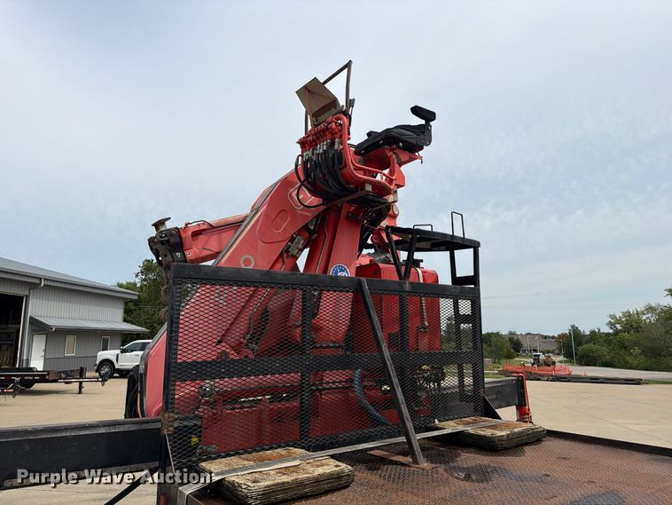 image for item OE9716 1996 Ford LT8513 crane truck