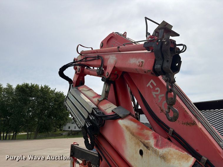 image for item OE9716 1996 Ford LT8513 crane truck