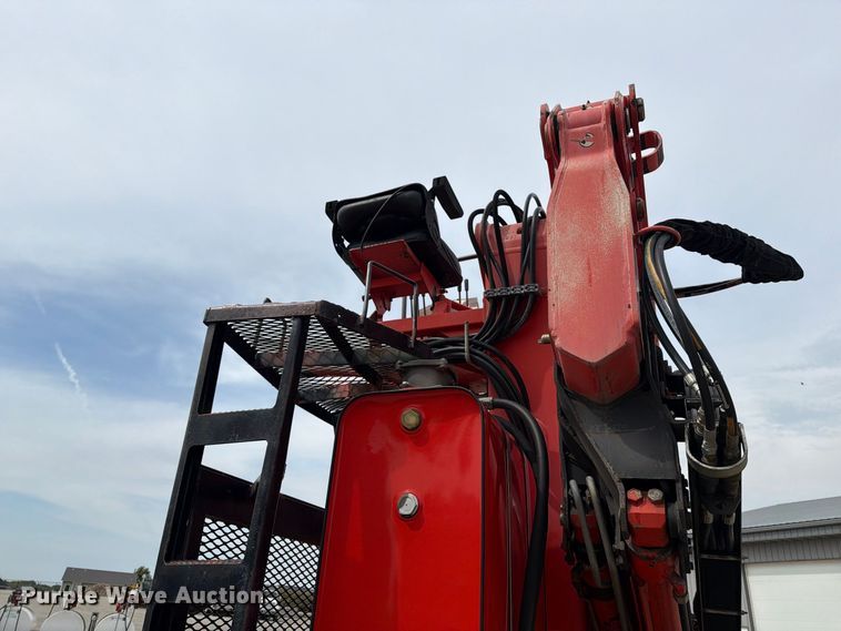image for item OE9716 1996 Ford LT8513 crane truck