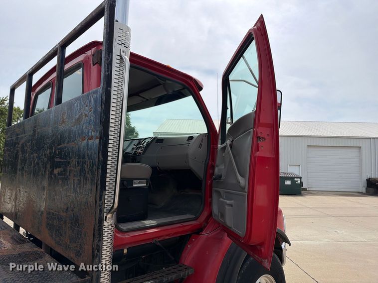 image for item OE9716 1996 Ford LT8513 crane truck