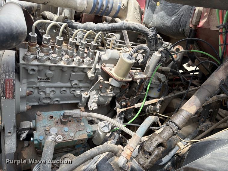 image for item OE9716 1996 Ford LT8513 crane truck