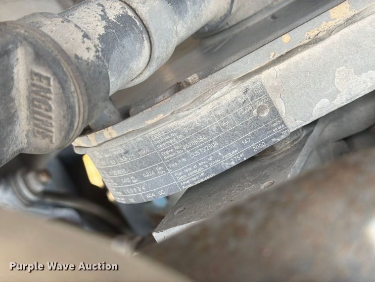 image for item OE9716 1996 Ford LT8513 crane truck