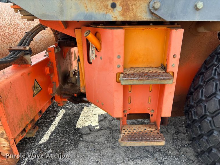 image for item YA2127 2006 Hamm 3307 single drum vibratory roller
