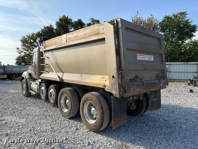 image for item YA3373 2018 Kenworth T880 dump truck