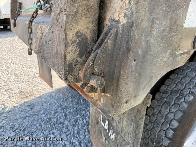 image for item YA3373 2018 Kenworth T880 dump truck