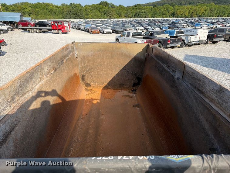 image for item YA3373 2018 Kenworth T880 dump truck