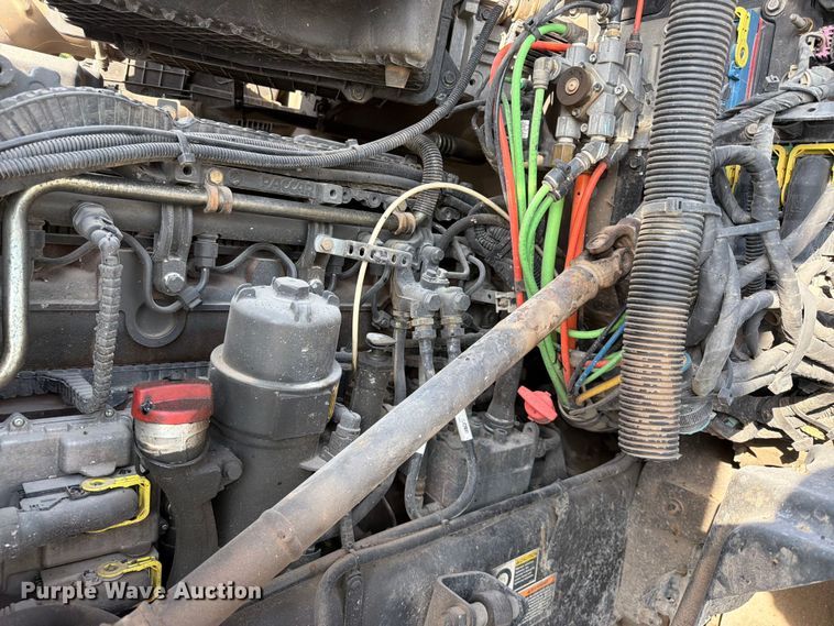 image for item YA3373 2018 Kenworth T880 dump truck