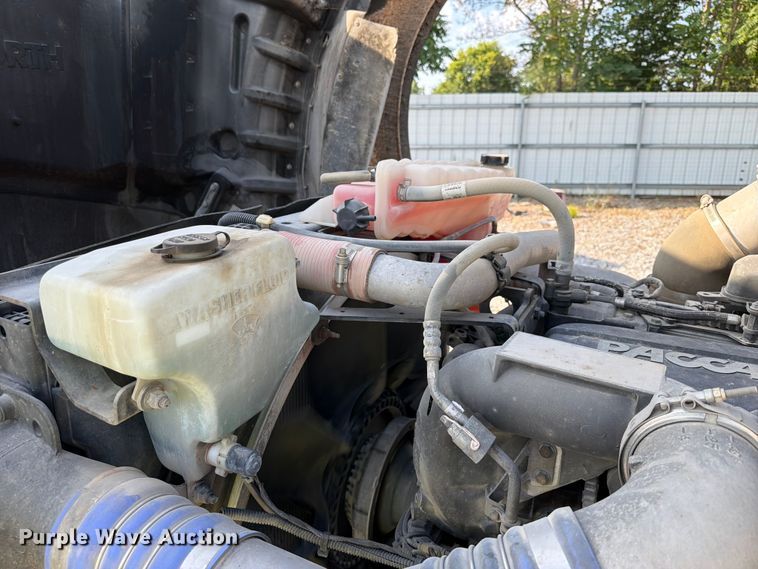 image for item YA3373 2018 Kenworth T880 dump truck