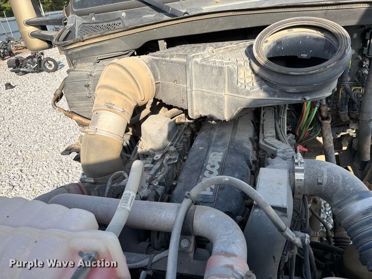 image for item YA3373 2018 Kenworth T880 dump truck