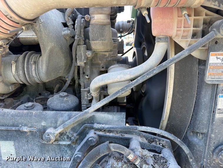 image for item YA3373 2018 Kenworth T880 dump truck