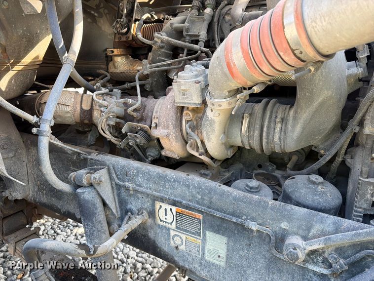 image for item YA3373 2018 Kenworth T880 dump truck