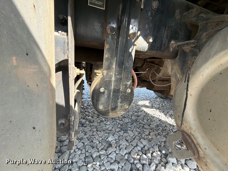 image for item YA3373 2018 Kenworth T880 dump truck