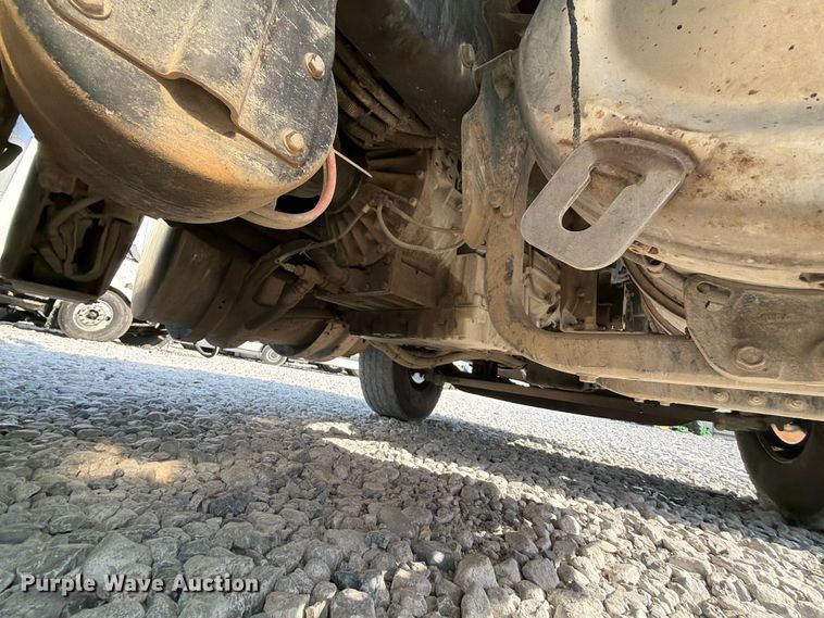 image for item YA3373 2018 Kenworth T880 dump truck