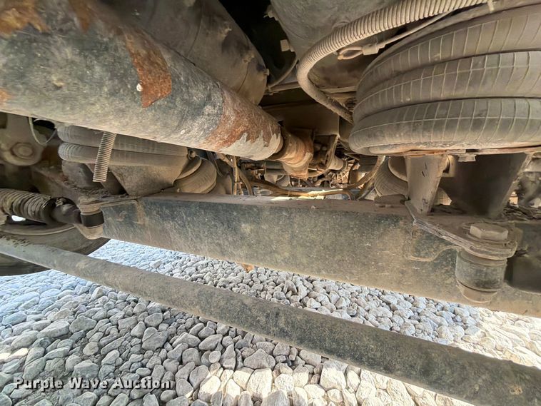 image for item YA3373 2018 Kenworth T880 dump truck