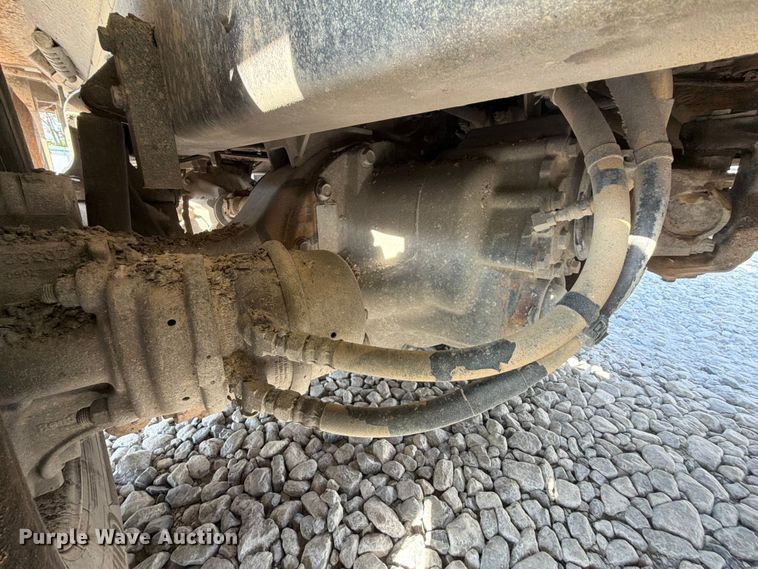 image for item YA3373 2018 Kenworth T880 dump truck