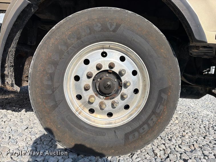 image for item YA3373 2018 Kenworth T880 dump truck