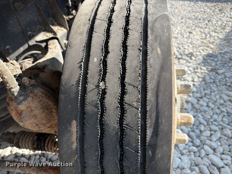 image for item YA3373 2018 Kenworth T880 dump truck