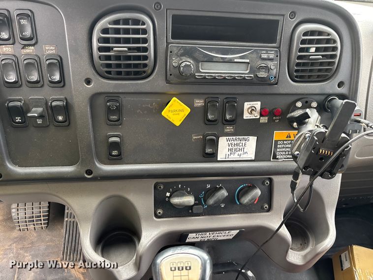 image for item YA3798 2012 Freightliner Business Class M2 dump truck