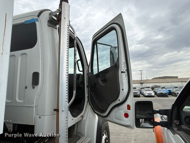 image for item YA3798 2012 Freightliner Business Class M2 dump truck