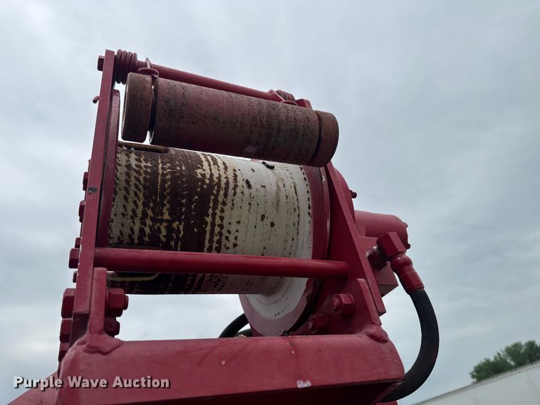 image for item YA4010 2007 International 4300 bucket truck
