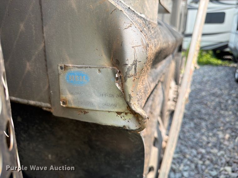 image for item YA4146 2005 Kenworth T800 dump truck