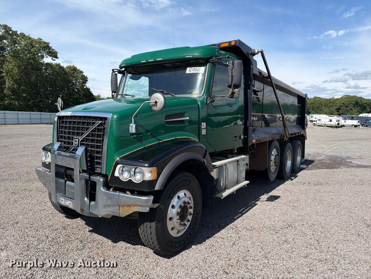 image for item YA4302 2017 Volvo D13 dump truck